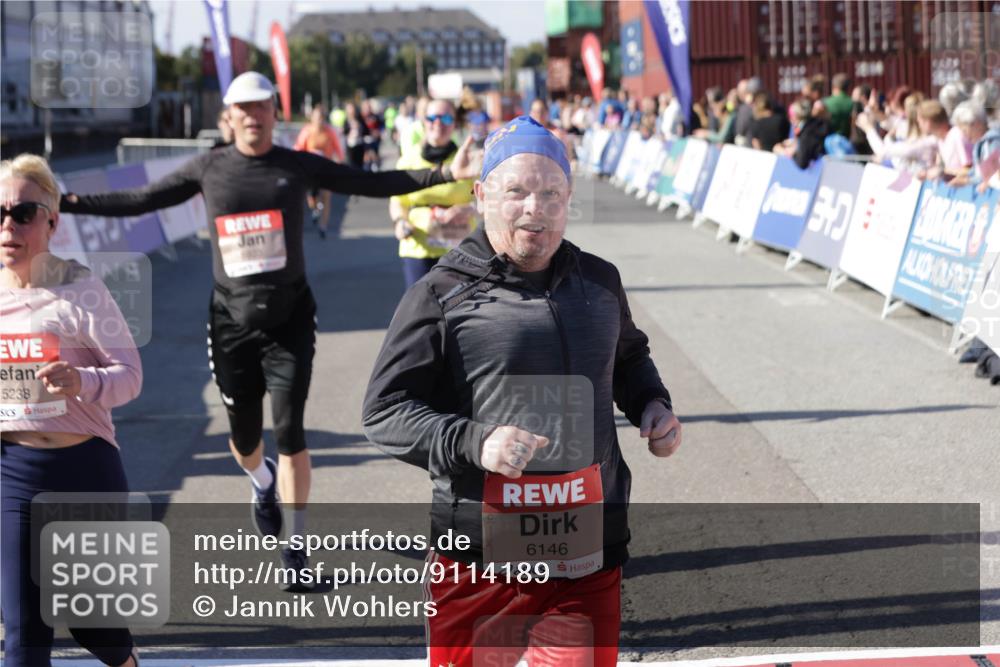 03.10.2025 - Köhlbrandbrückenlauf Jannik Wohlers http://msf.ph/oto/9114189 03.10.2025 13:32:11 Ziel 4443, 4985, 5155, 5238, 5246, 5247, 5248, 5354, 5820, 5921, 5922, 5923, 6076, 6126, 6146, 6287, 6304, 6460 meine-sportfotos.de