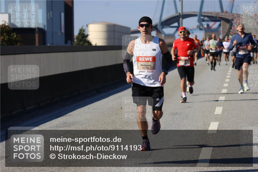03.10.2025 - Köhlbrandbrückenlauf Strokosch-Dieckow http://msf.ph/oto/9114193 03.10.2025 12:44:48 Position 3 6718 meine-sportfotos.de