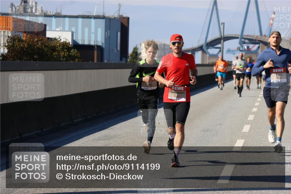 03.10.2025 - Köhlbrandbrückenlauf Strokosch-Dieckow http://msf.ph/oto/9114199 03.10.2025 12:44:52 Position 3 6611, 4518 meine-sportfotos.de