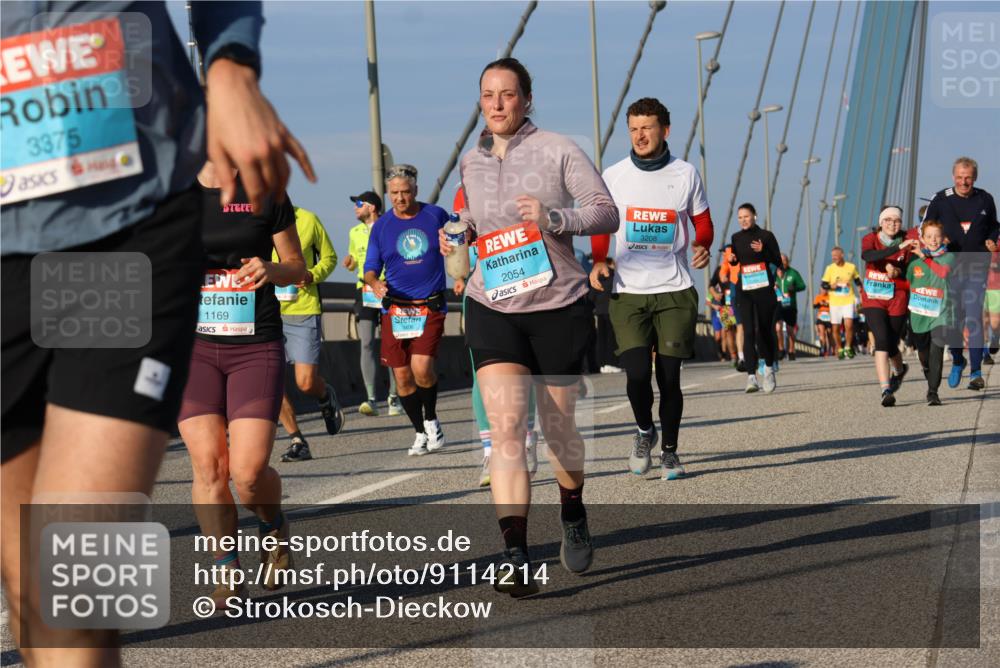 03.10.2025 - Köhlbrandbrückenlauf Strokosch-Dieckow http://msf.ph/oto/9114214 03.10.2025 09:49:00 Position 2 3375, 2054, 3208, 1169, 3406 meine-sportfotos.de