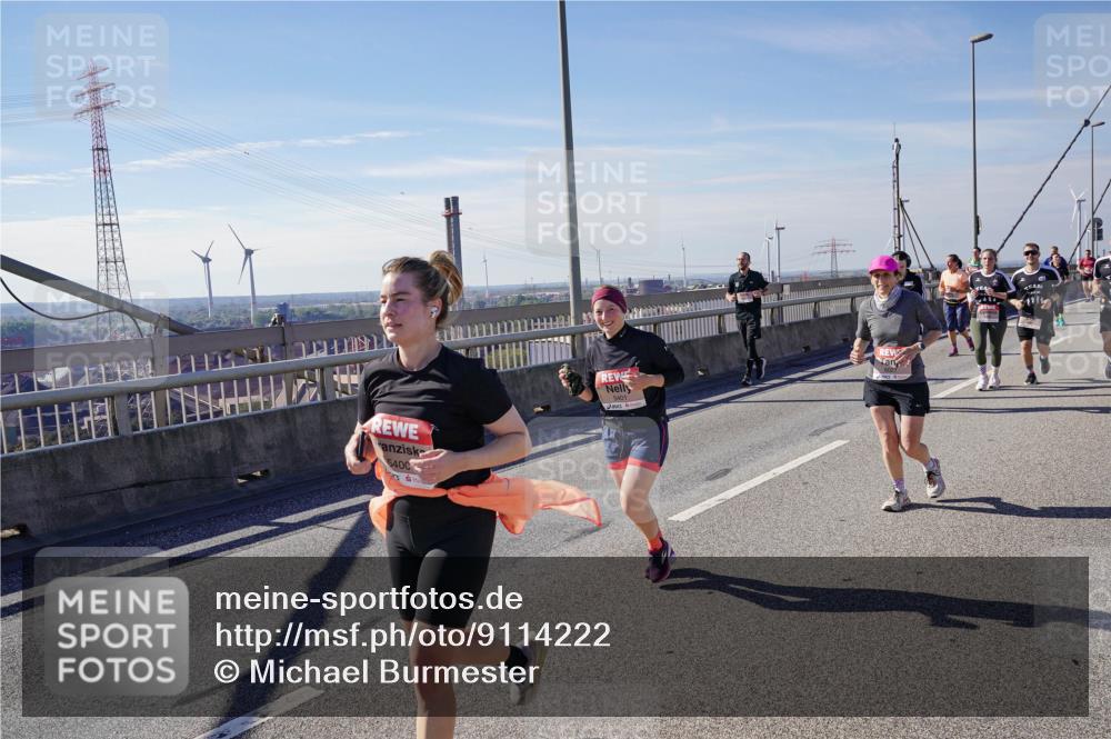 03.10.2025 - Köhlbrandbrückenlauf Michael Burmester http://msf.ph/oto/9114222 03.10.2025 12:55:49 Position 2 5400 meine-sportfotos.de