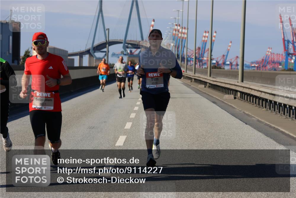 03.10.2025 - Köhlbrandbrückenlauf Strokosch-Dieckow http://msf.ph/oto/9114227 03.10.2025 12:44:54 Position 3 6611, 4518 meine-sportfotos.de