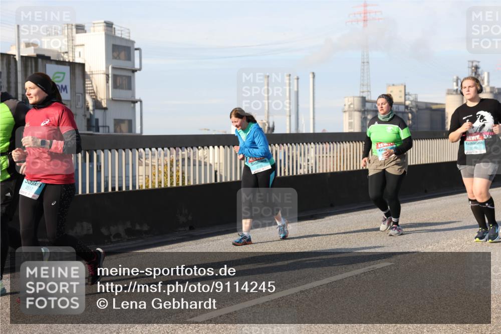 03.10.2025 - Köhlbrandbrückenlauf Lena Gebhardt http://msf.ph/oto/9114245 03.10.2025 10:17:29 Position 2 2517, 3195, 3370 meine-sportfotos.de