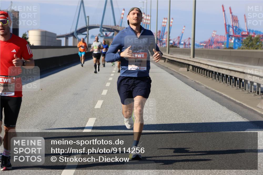 03.10.2025 - Köhlbrandbrückenlauf Strokosch-Dieckow http://msf.ph/oto/9114256 03.10.2025 12:44:55 Position 3 6611, 4518 meine-sportfotos.de