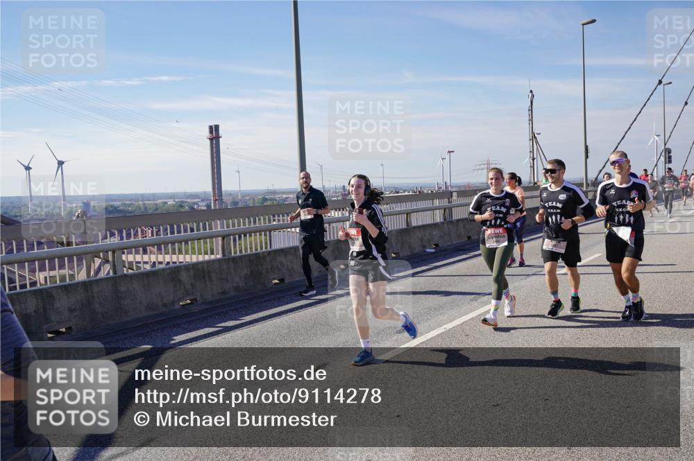 03.10.2025 - Köhlbrandbrückenlauf Michael Burmester http://msf.ph/oto/9114278 03.10.2025 12:55:51 Position 2  meine-sportfotos.de