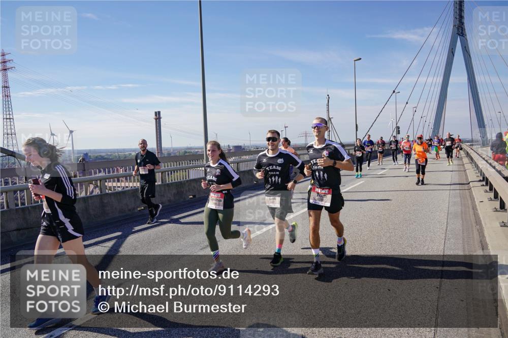 03.10.2025 - Köhlbrandbrückenlauf Michael Burmester http://msf.ph/oto/9114293 03.10.2025 12:55:53 Position 2 4338 meine-sportfotos.de