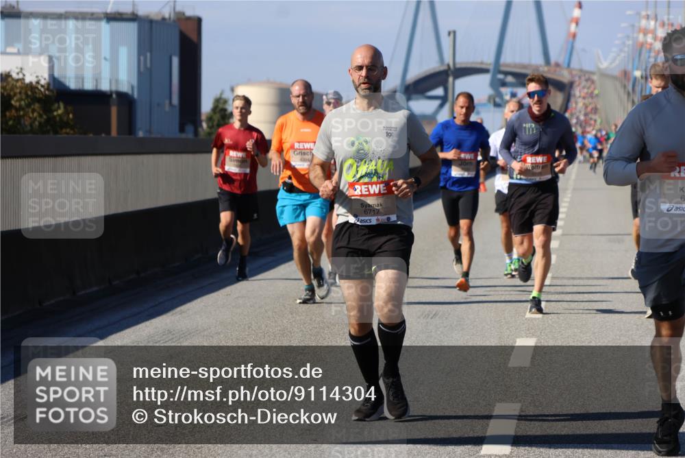 03.10.2025 - Köhlbrandbrückenlauf Strokosch-Dieckow http://msf.ph/oto/9114304 03.10.2025 12:45:04 Position 3 19, 6717, 6 meine-sportfotos.de