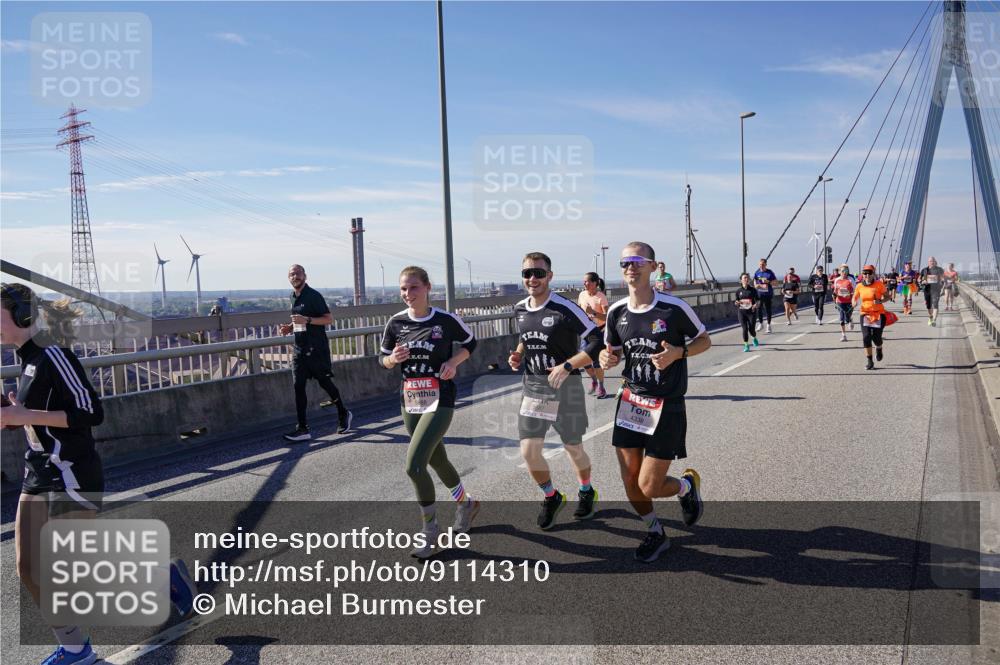 03.10.2025 - Köhlbrandbrückenlauf Michael Burmester http://msf.ph/oto/9114310 03.10.2025 12:55:53 Position 2 4338 meine-sportfotos.de