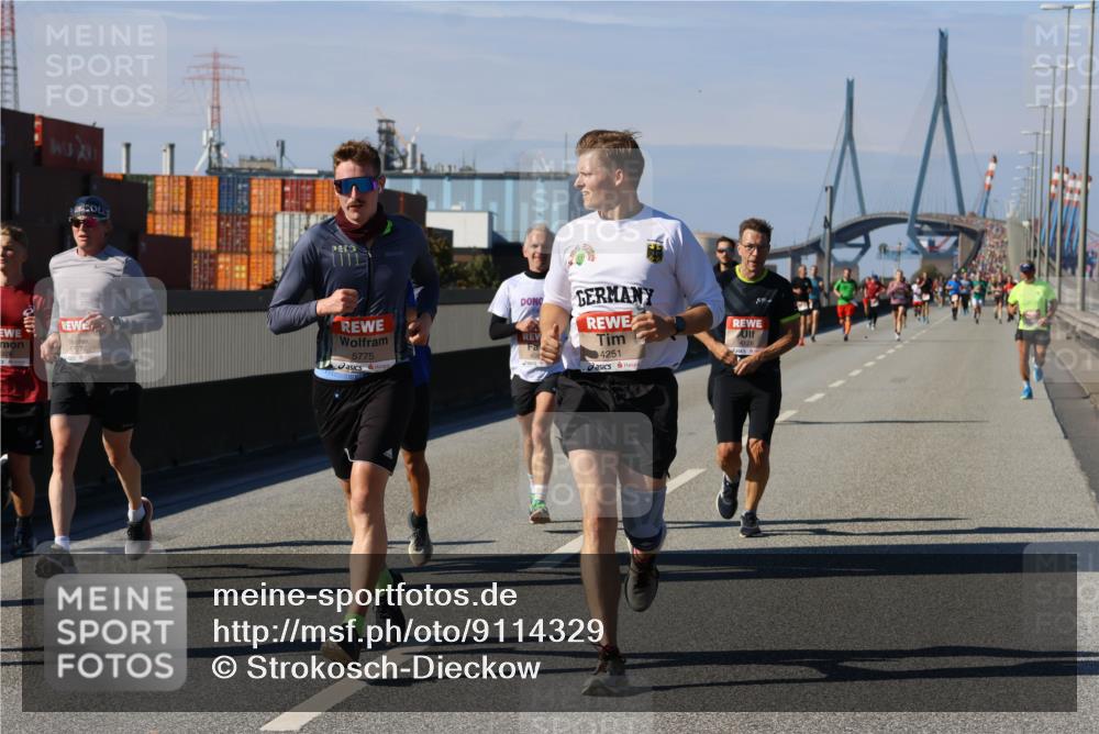 03.10.2025 - Köhlbrandbrückenlauf Strokosch-Dieckow http://msf.ph/oto/9114329 03.10.2025 12:45:09 Position 3 01192, 6767, 5775, 4251, 4126 meine-sportfotos.de