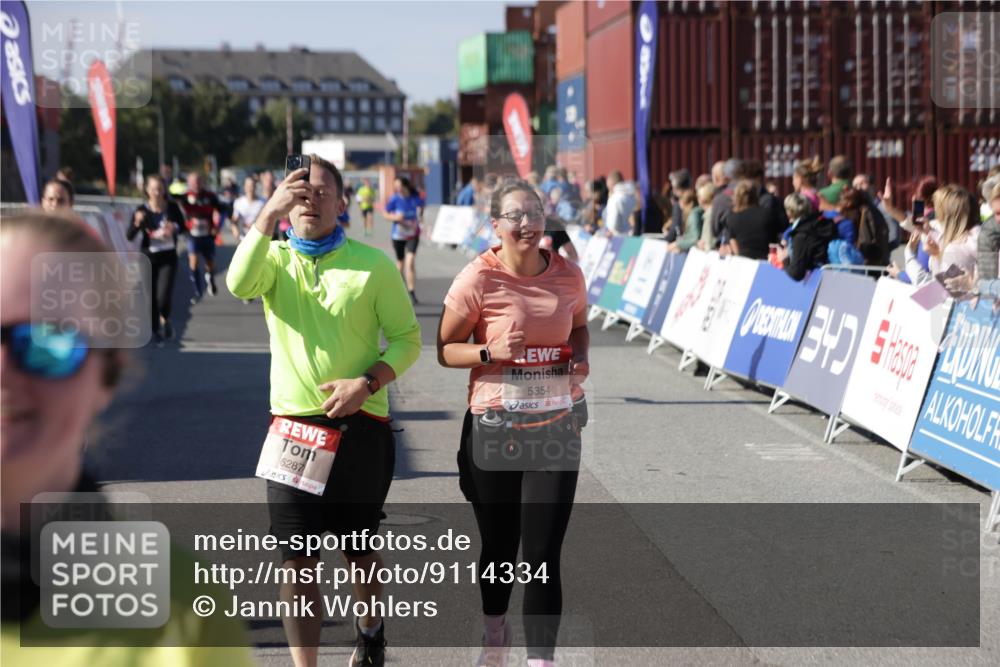 03.10.2025 - Köhlbrandbrückenlauf Jannik Wohlers http://msf.ph/oto/9114334 03.10.2025 13:32:15 Ziel 4443, 4578, 4985, 5155, 5238, 5246, 5247, 5248, 5354, 5820, 5921, 5922, 5923, 6146, 6287, 6304, 6460 meine-sportfotos.de