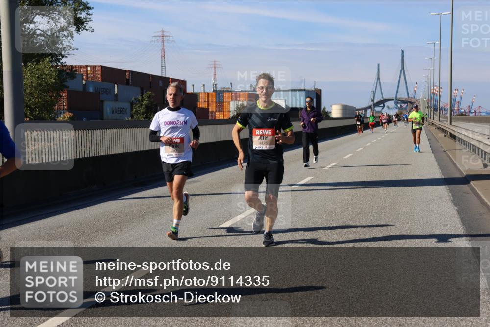 03.10.2025 - Köhlbrandbrückenlauf Strokosch-Dieckow http://msf.ph/oto/9114335 03.10.2025 12:45:12 Position 3 4084, 4126 meine-sportfotos.de