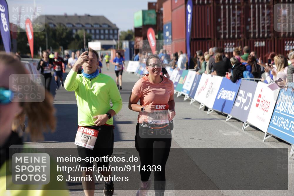 03.10.2025 - Köhlbrandbrückenlauf Jannik Wohlers http://msf.ph/oto/9114339 03.10.2025 13:32:15 Ziel 4443, 4578, 4985, 5155, 5238, 5246, 5247, 5248, 5354, 5820, 5921, 5922, 5923, 6146, 6287, 6304, 6460 meine-sportfotos.de