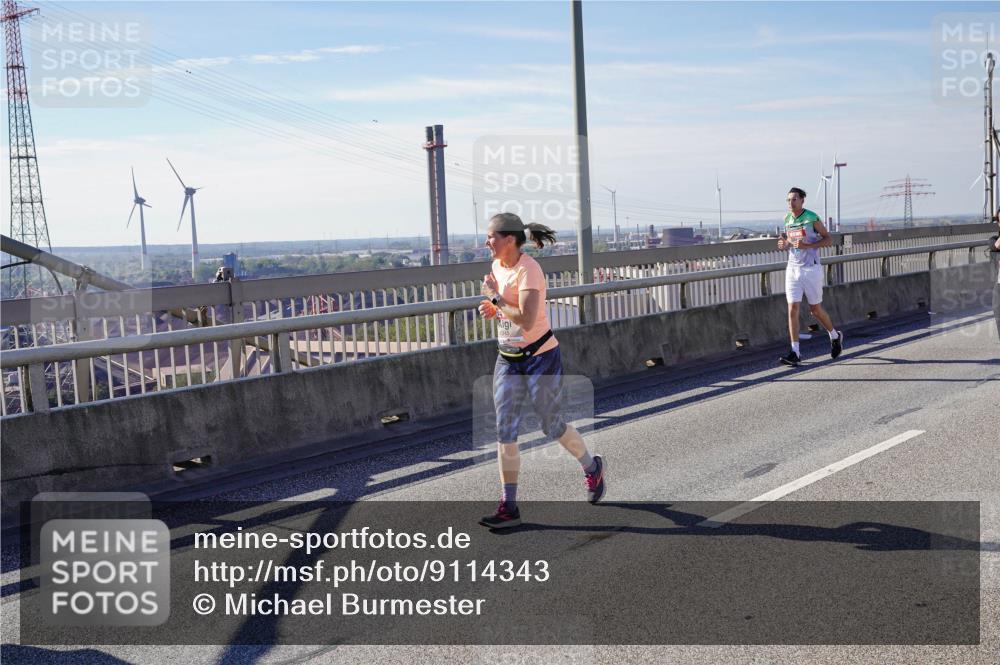 03.10.2025 - Köhlbrandbrückenlauf Michael Burmester http://msf.ph/oto/9114343 03.10.2025 12:55:54 Position 2  meine-sportfotos.de