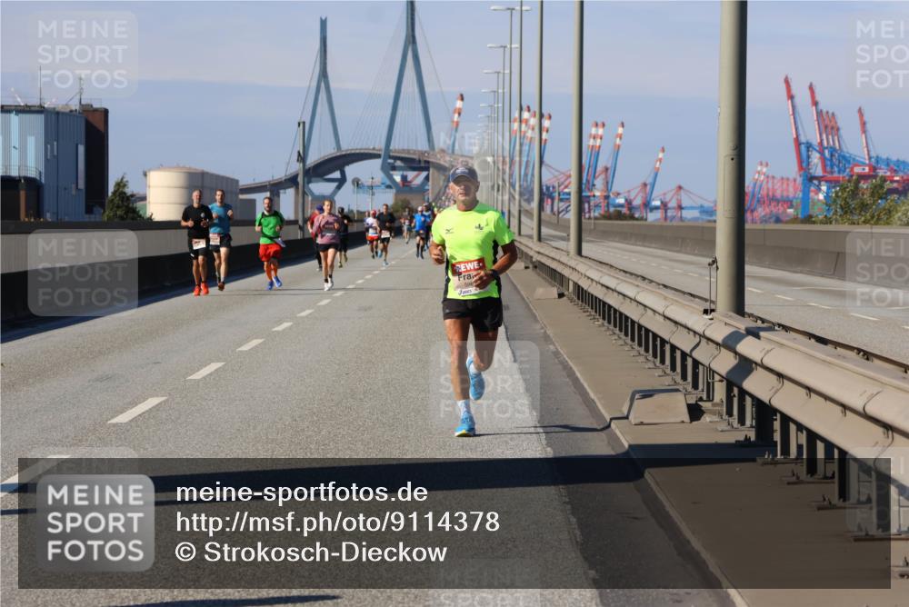 03.10.2025 - Köhlbrandbrückenlauf Strokosch-Dieckow http://msf.ph/oto/9114378 03.10.2025 12:45:15 Position 3 596 meine-sportfotos.de