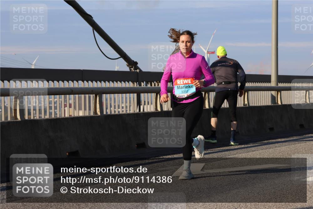 03.10.2025 - Köhlbrandbrückenlauf Strokosch-Dieckow http://msf.ph/oto/9114386 03.10.2025 09:49:11 Position 2 3352 meine-sportfotos.de