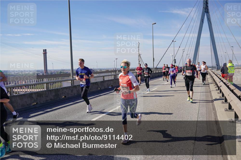 03.10.2025 - Köhlbrandbrückenlauf Michael Burmester http://msf.ph/oto/9114402 03.10.2025 12:55:58 Position 2 6643 meine-sportfotos.de