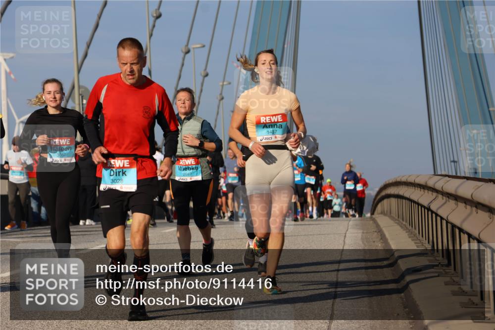 03.10.2025 - Köhlbrandbrückenlauf Strokosch-Dieckow http://msf.ph/oto/9114416 03.10.2025 09:49:14 Position 2 3057, 3028, 2687, 1437 meine-sportfotos.de
