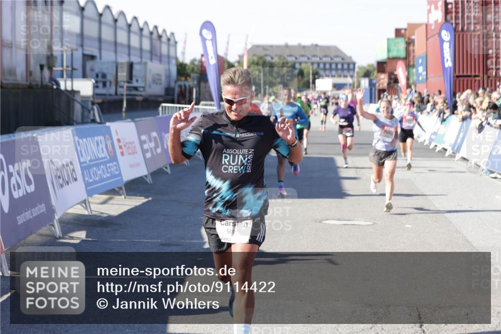 03.10.2025 - Köhlbrandbrückenlauf Jannik Wohlers http://msf.ph/oto/9114422 03.10.2025 13:01:53 Ziel 4025, 4118, 4162, 4206, 4258, 4543, 5671, 5692, 5718, 5739, 6235 meine-sportfotos.de