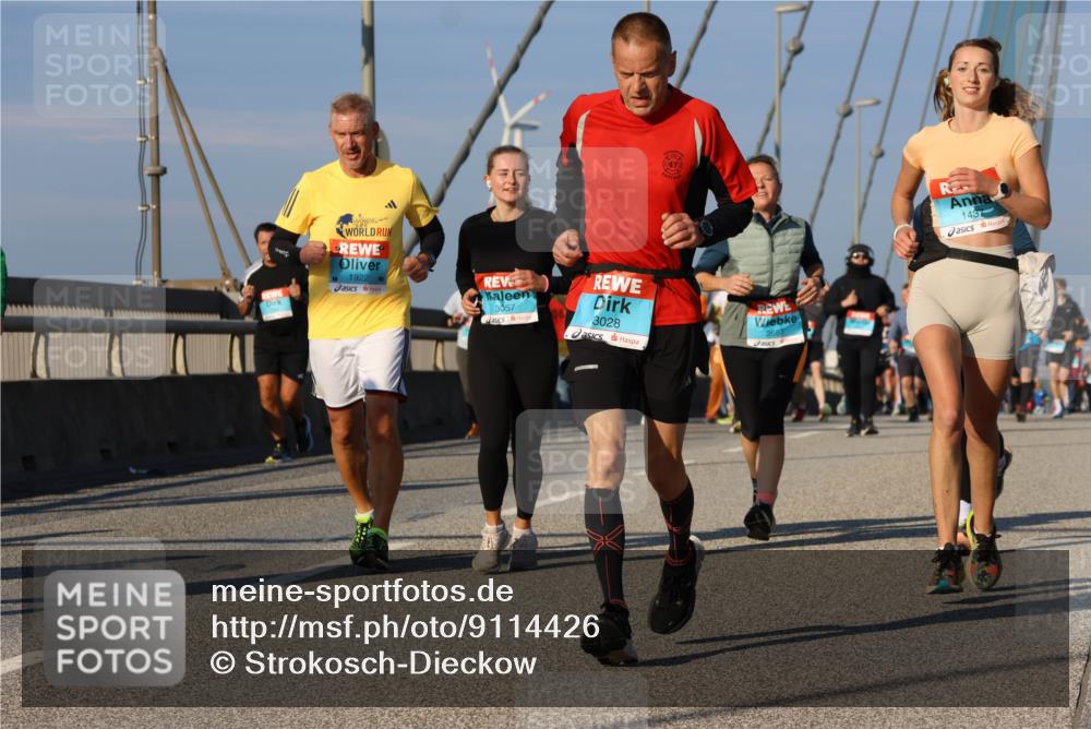 03.10.2025 - Köhlbrandbrückenlauf Strokosch-Dieckow http://msf.ph/oto/9114426 03.10.2025 09:49:15 Position 2 1922, 47, 3057, 3028, 2687, 1437 meine-sportfotos.de
