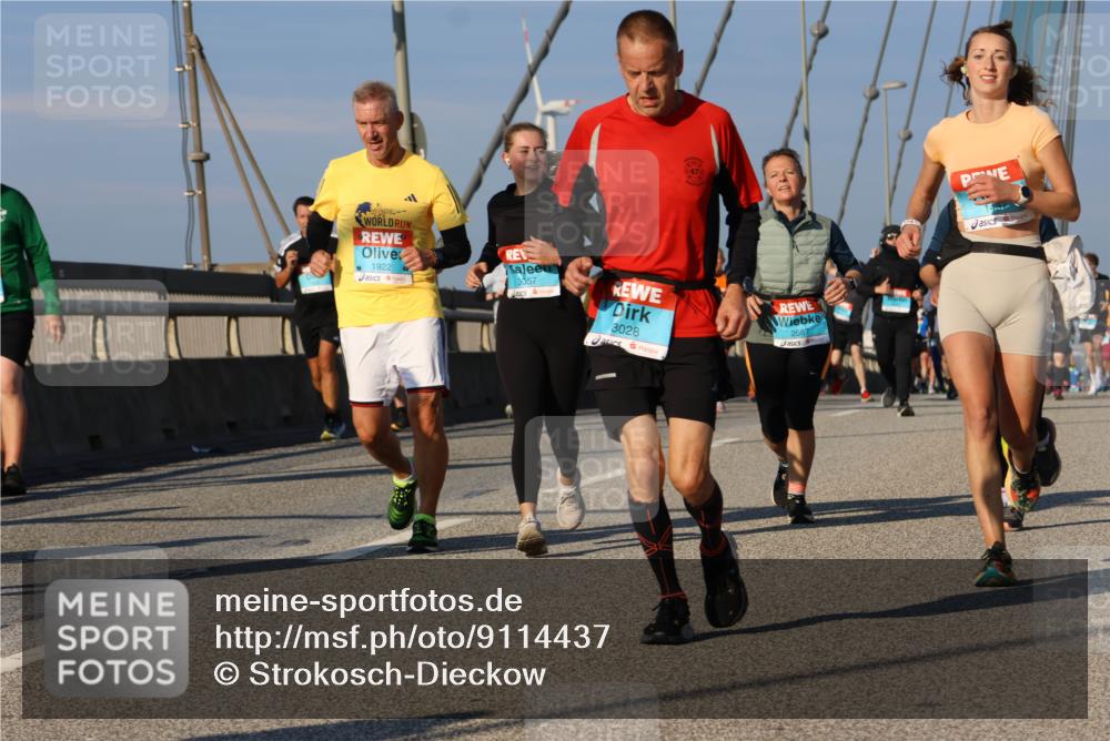 03.10.2025 - Köhlbrandbrückenlauf Strokosch-Dieckow http://msf.ph/oto/9114437 03.10.2025 09:49:15 Position 2 47, 1922, 3057, 3028, 2687 meine-sportfotos.de