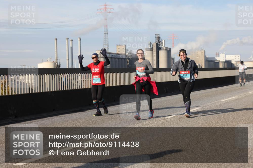 03.10.2025 - Köhlbrandbrückenlauf Lena Gebhardt http://msf.ph/oto/9114438 03.10.2025 10:17:33 Position 2 2565 meine-sportfotos.de
