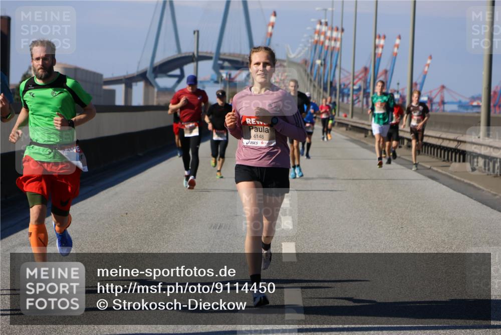 03.10.2025 - Köhlbrandbrückenlauf Strokosch-Dieckow http://msf.ph/oto/9114450 03.10.2025 12:45:27 Position 3 4148 meine-sportfotos.de