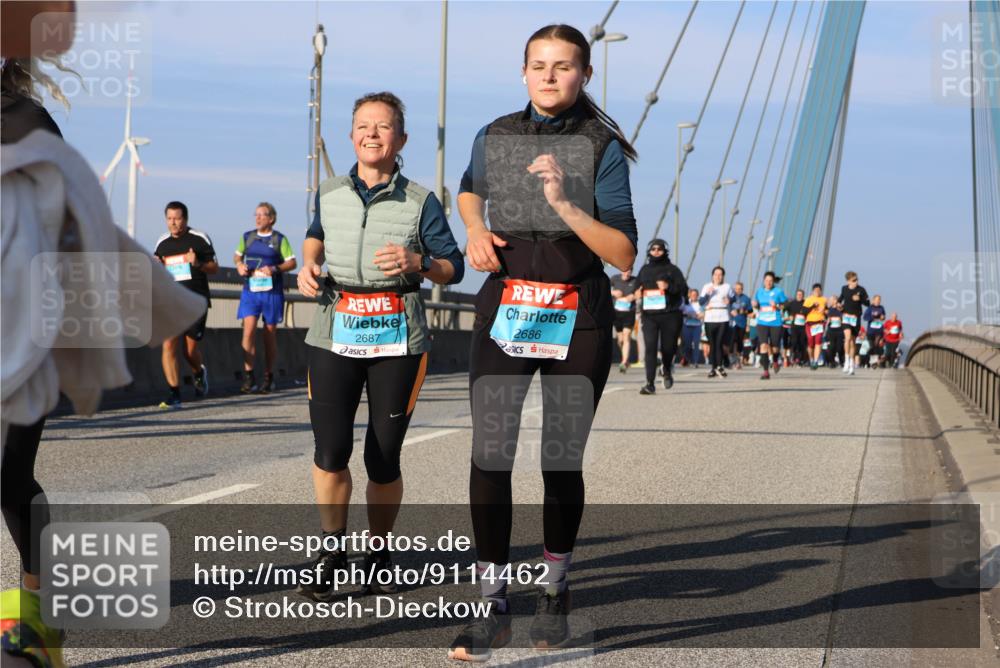 03.10.2025 - Köhlbrandbrückenlauf Strokosch-Dieckow http://msf.ph/oto/9114462 03.10.2025 09:49:18 Position 2 2687, 2686 meine-sportfotos.de