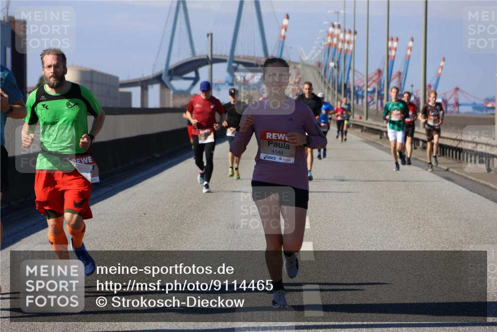 03.10.2025 - Köhlbrandbrückenlauf Strokosch-Dieckow http://msf.ph/oto/9114465 03.10.2025 12:45:27 Position 3 4148 meine-sportfotos.de