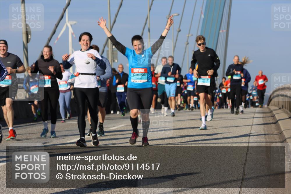 03.10.2025 - Köhlbrandbrückenlauf Strokosch-Dieckow http://msf.ph/oto/9114517 03.10.2025 09:49:25 Position 2 3470, 3666 meine-sportfotos.de
