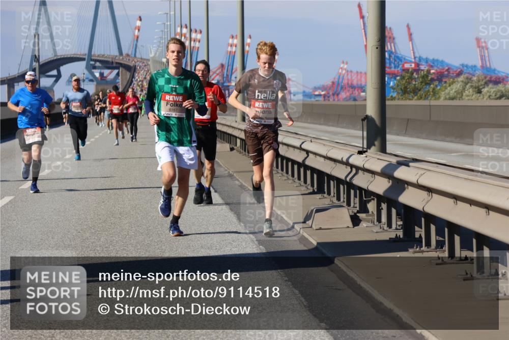 03.10.2025 - Köhlbrandbrückenlauf Strokosch-Dieckow http://msf.ph/oto/9114518 03.10.2025 12:45:37 Position 3 6167, 824 meine-sportfotos.de