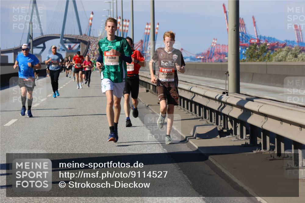 03.10.2025 - Köhlbrandbrückenlauf Strokosch-Dieckow http://msf.ph/oto/9114527 03.10.2025 12:45:37 Position 3 6167, 484, 5824 meine-sportfotos.de