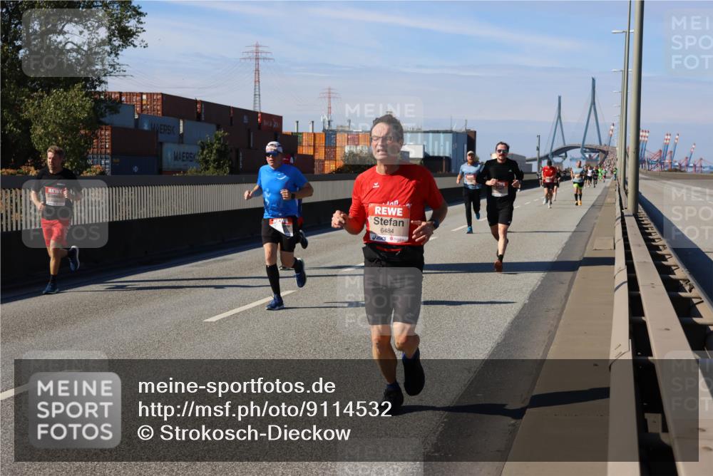 03.10.2025 - Köhlbrandbrückenlauf Strokosch-Dieckow http://msf.ph/oto/9114532 03.10.2025 12:45:43 Position 3 6484 meine-sportfotos.de