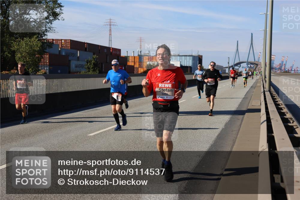 03.10.2025 - Köhlbrandbrückenlauf Strokosch-Dieckow http://msf.ph/oto/9114537 03.10.2025 12:45:43 Position 3 6484 meine-sportfotos.de
