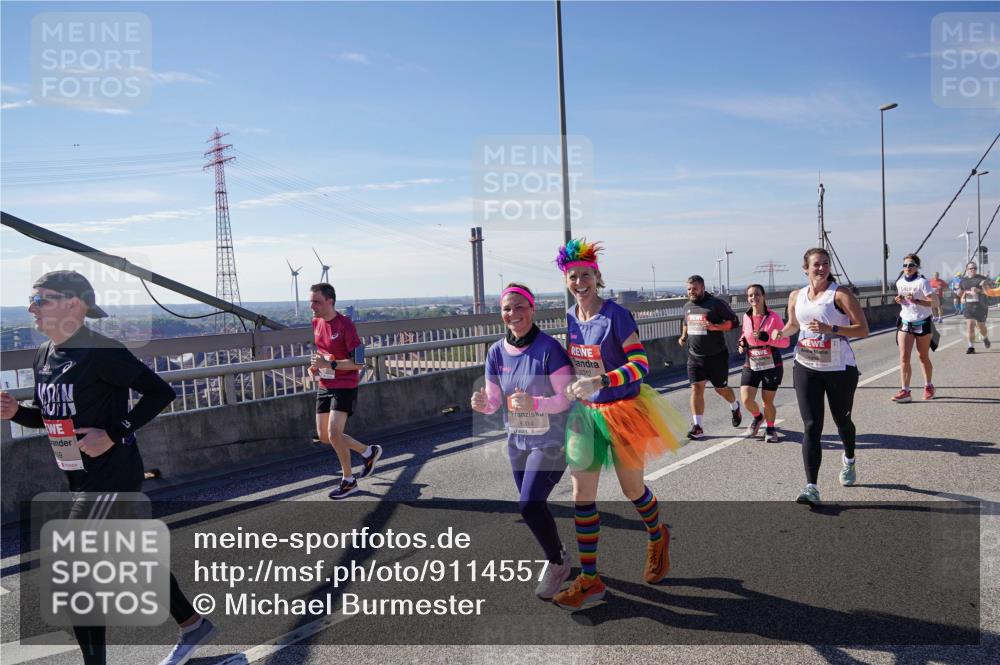 03.10.2025 - Köhlbrandbrückenlauf Michael Burmester http://msf.ph/oto/9114557 03.10.2025 12:56:03 Position 2 6314, 8312 meine-sportfotos.de