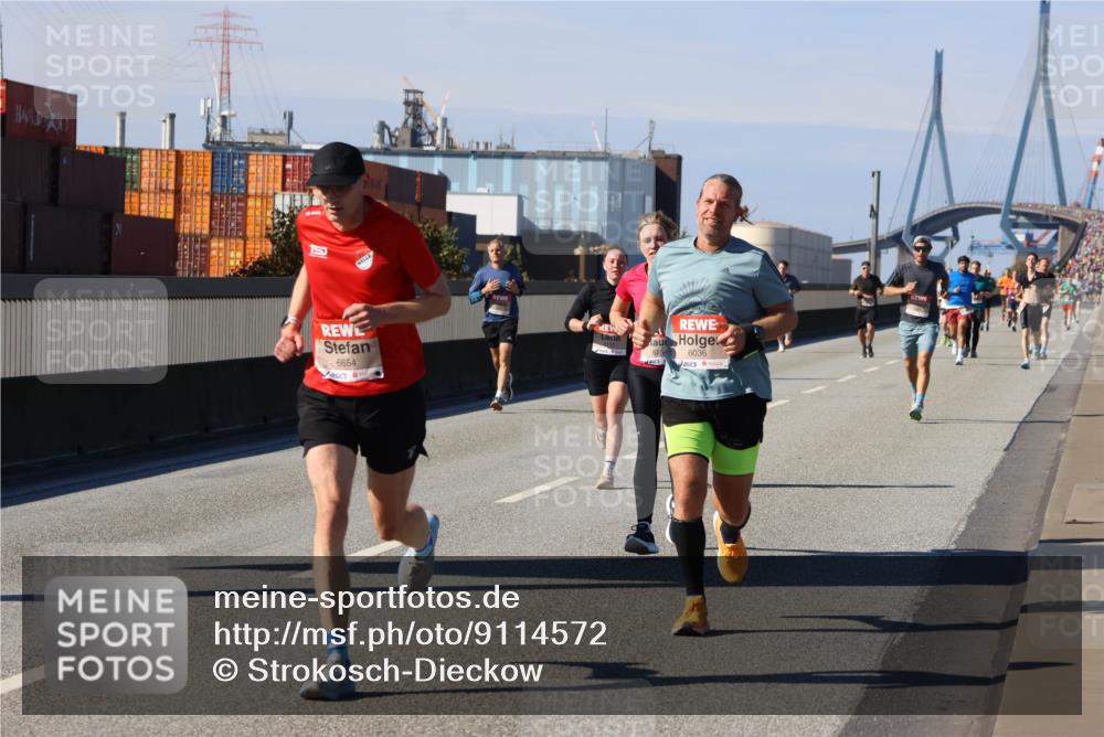 03.10.2025 - Köhlbrandbrückenlauf Strokosch-Dieckow http://msf.ph/oto/9114572 03.10.2025 12:45:52 Position 3 6654, 6036 meine-sportfotos.de