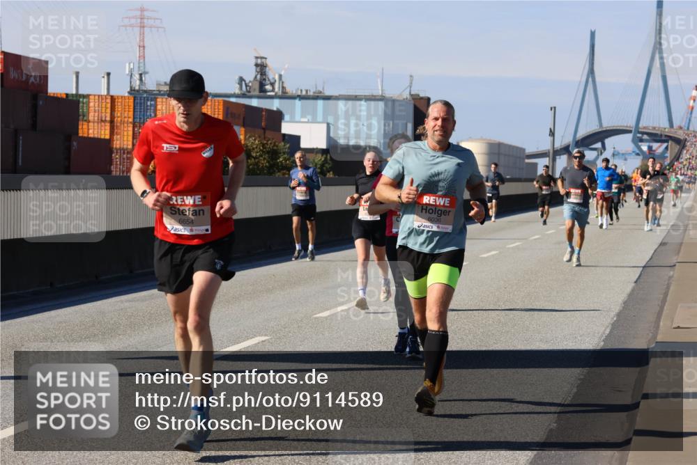 03.10.2025 - Köhlbrandbrückenlauf Strokosch-Dieckow http://msf.ph/oto/9114589 03.10.2025 12:45:53 Position 3 15, 6654, 6036 meine-sportfotos.de
