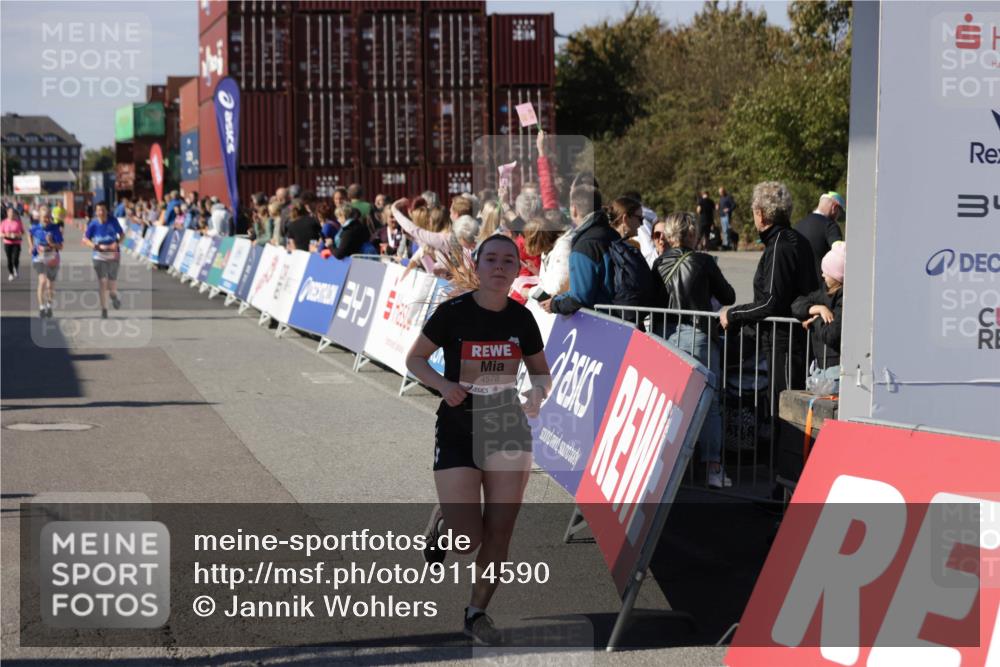03.10.2025 - Köhlbrandbrückenlauf Jannik Wohlers http://msf.ph/oto/9114590 03.10.2025 13:32:20 Ziel 4485, 4578, 4966, 4985, 5238, 5354, 5820, 5921, 5922, 5923, 6287, 6304 meine-sportfotos.de