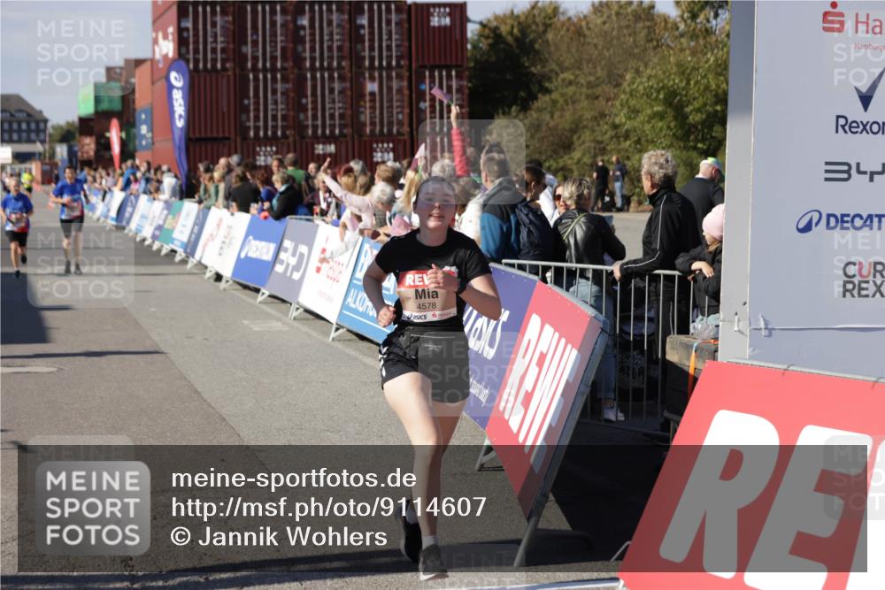 03.10.2025 - Köhlbrandbrückenlauf Jannik Wohlers http://msf.ph/oto/9114607 03.10.2025 13:32:20 Ziel 4485, 4578, 4966, 4985, 5238, 5354, 5820, 5921, 5922, 5923, 6287, 6304 meine-sportfotos.de
