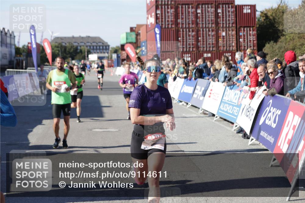 03.10.2025 - Köhlbrandbrückenlauf Jannik Wohlers http://msf.ph/oto/9114611 03.10.2025 13:01:58 Ziel 4025, 4118, 4162, 4206, 4258, 4543, 4907, 5692, 5703, 5718, 5739, 6235, 6461 meine-sportfotos.de