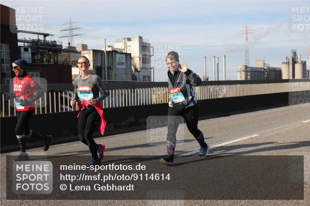 03.10.2025 - Köhlbrandbrückenlauf Lena Gebhardt http://msf.ph/oto/9114614 03.10.2025 10:17:36 Position 2 249, 2452, 2665 meine-sportfotos.de