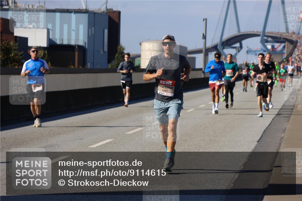 03.10.2025 - Köhlbrandbrückenlauf Strokosch-Dieckow http://msf.ph/oto/9114615 03.10.2025 12:45:57 Position 3 6391 meine-sportfotos.de