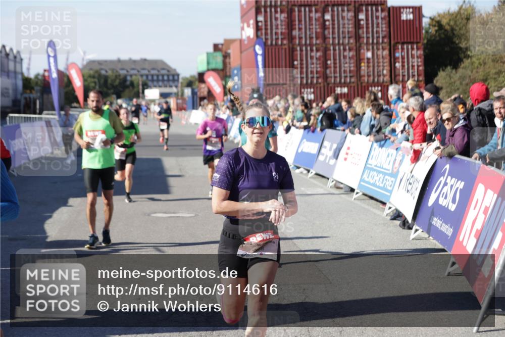 03.10.2025 - Köhlbrandbrückenlauf Jannik Wohlers http://msf.ph/oto/9114616 03.10.2025 13:01:58 Ziel 4025, 4118, 4162, 4206, 4258, 4543, 4907, 5692, 5703, 5718, 5739, 6235, 6461 meine-sportfotos.de