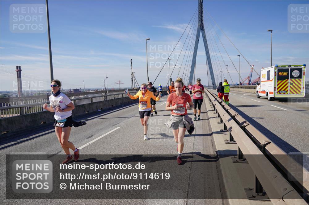 03.10.2025 - Köhlbrandbrückenlauf Michael Burmester http://msf.ph/oto/9114619 03.10.2025 12:56:05 Position 2  meine-sportfotos.de