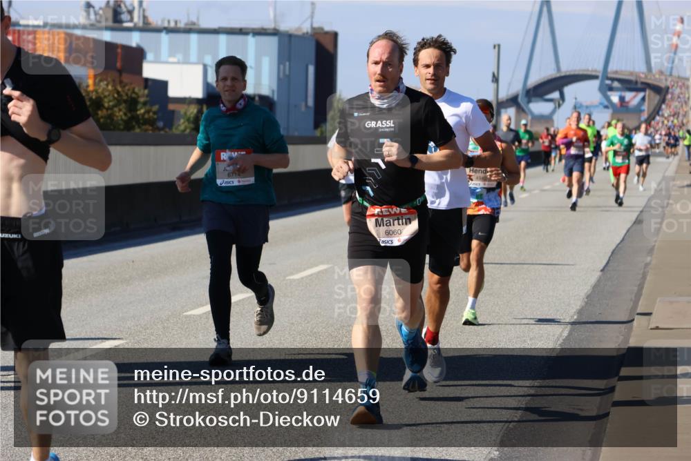03.10.2025 - Köhlbrandbrückenlauf Strokosch-Dieckow http://msf.ph/oto/9114659 03.10.2025 12:46:08 Position 3 6714, 6060, 4940 meine-sportfotos.de