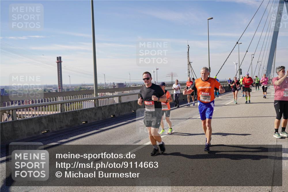 03.10.2025 - Köhlbrandbrückenlauf Michael Burmester http://msf.ph/oto/9114663 03.10.2025 12:56:08 Position 2 4670 meine-sportfotos.de