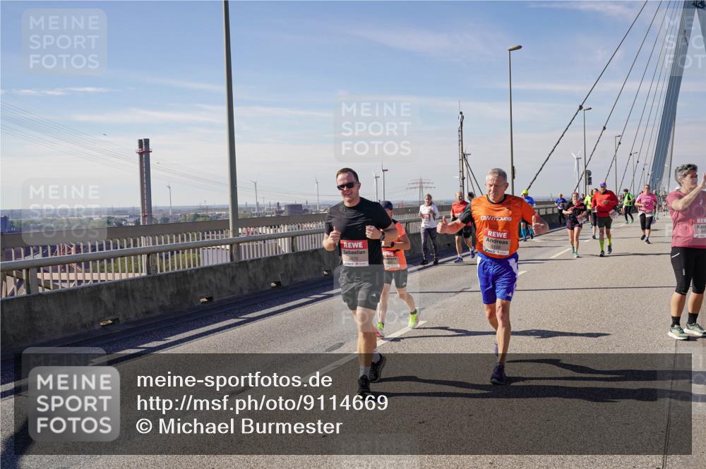 03.10.2025 - Köhlbrandbrückenlauf Michael Burmester http://msf.ph/oto/9114669 03.10.2025 12:56:08 Position 2 4670 meine-sportfotos.de