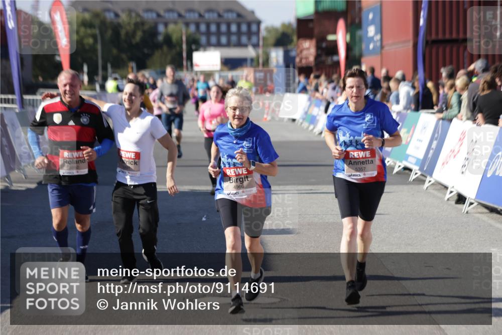 03.10.2025 - Köhlbrandbrückenlauf Jannik Wohlers http://msf.ph/oto/9114691 03.10.2025 13:32:25 Ziel 4485, 4578, 4966, 5354, 5357, 5891, 5892, 6141, 6287, 6304 meine-sportfotos.de