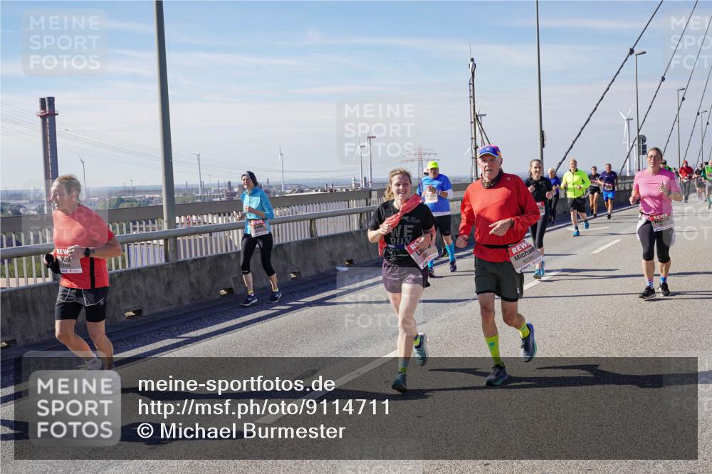 03.10.2025 - Köhlbrandbrückenlauf Michael Burmester http://msf.ph/oto/9114711 03.10.2025 12:56:12 Position 2 6039 meine-sportfotos.de