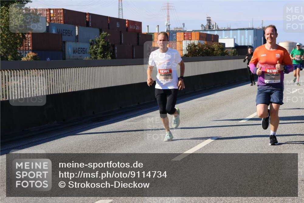 03.10.2025 - Köhlbrandbrückenlauf Strokosch-Dieckow http://msf.ph/oto/9114734 03.10.2025 12:46:19 Position 3 71, 81, 4074, 95, 42, 195, 5955 meine-sportfotos.de