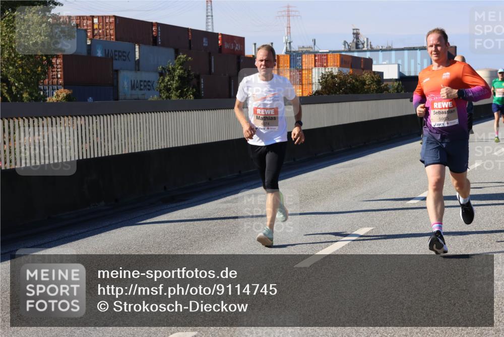03.10.2025 - Köhlbrandbrückenlauf Strokosch-Dieckow http://msf.ph/oto/9114745 03.10.2025 12:46:20 Position 3 4074, 42, 19, 5955 meine-sportfotos.de